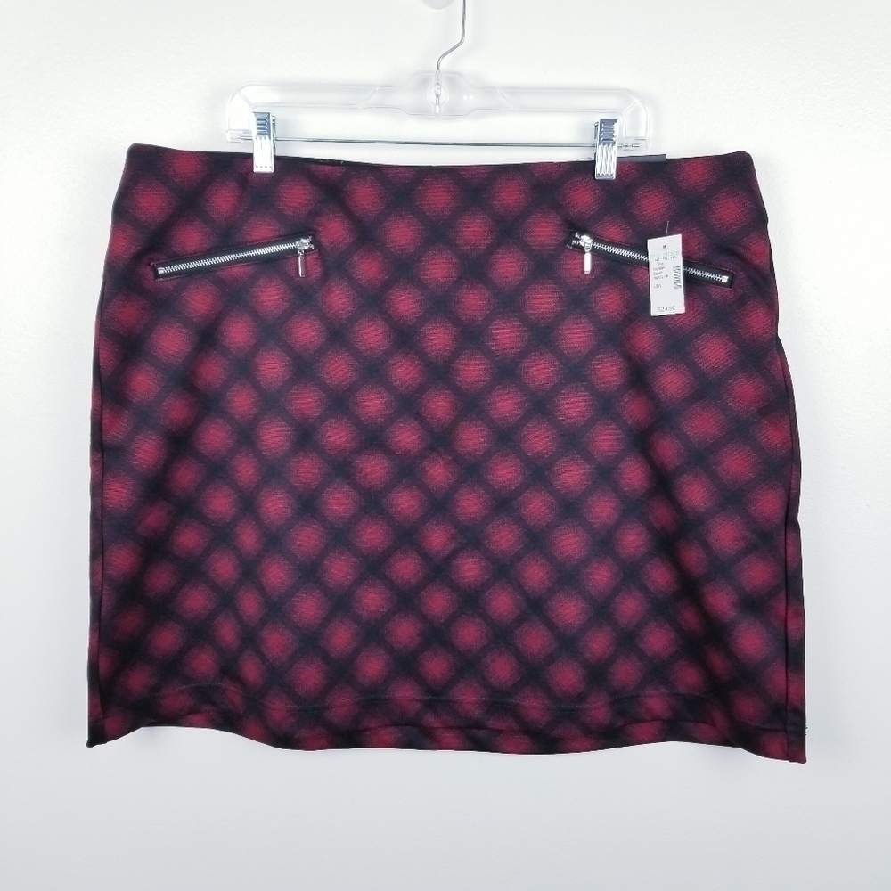 Maurices Red & Black Plaid Skirt NWT size 20W